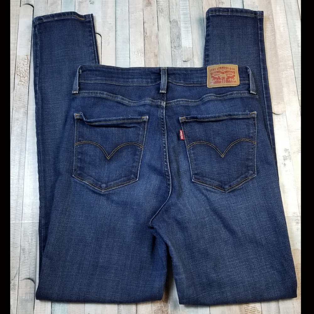 Levi's 721 High Rise Skinny Jeans - Picture 4 of 9